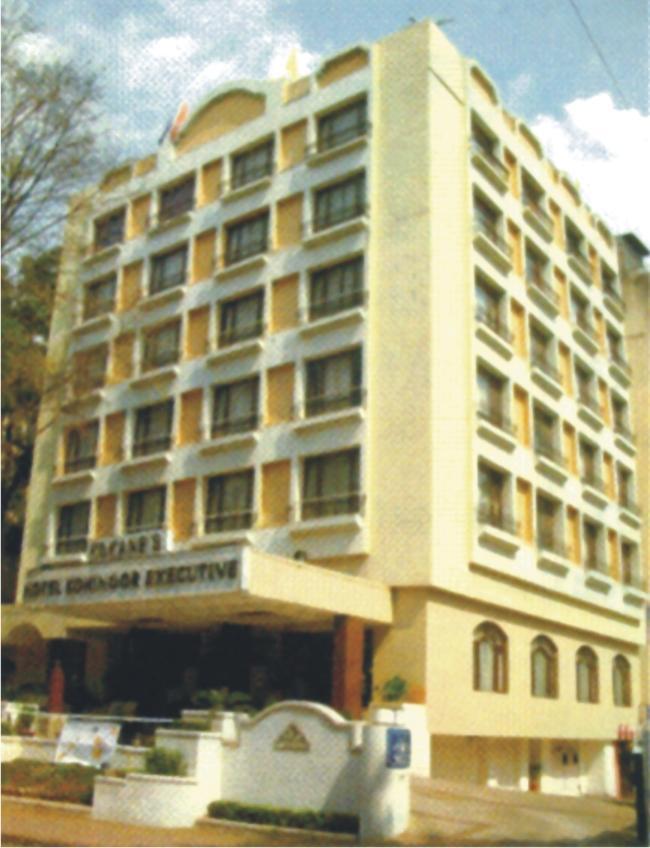 Hotel Kohinoor Executive Pune Bagian luar foto