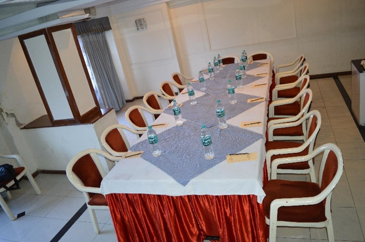 Hotel Kohinoor Executive Pune Bagian luar foto